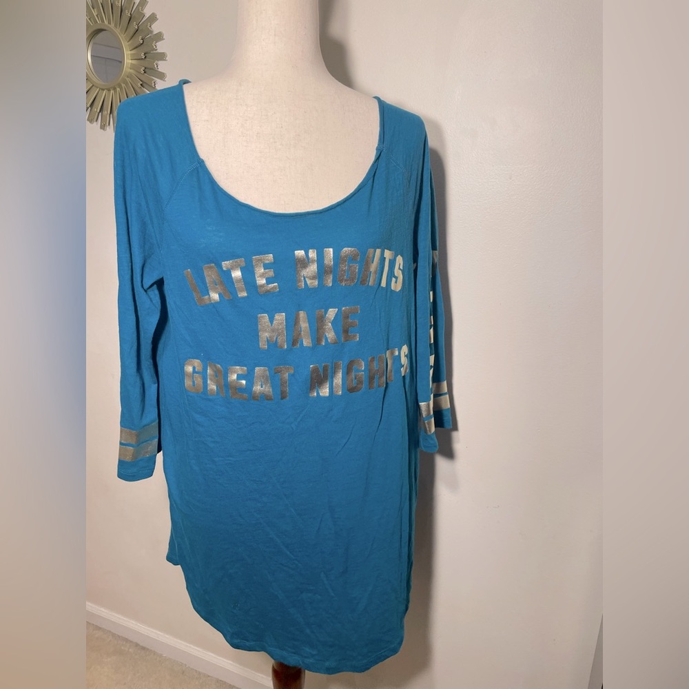 PINK VICTORIA SECRET LONG SLEEVE NIGHT SHIRT - Size Large